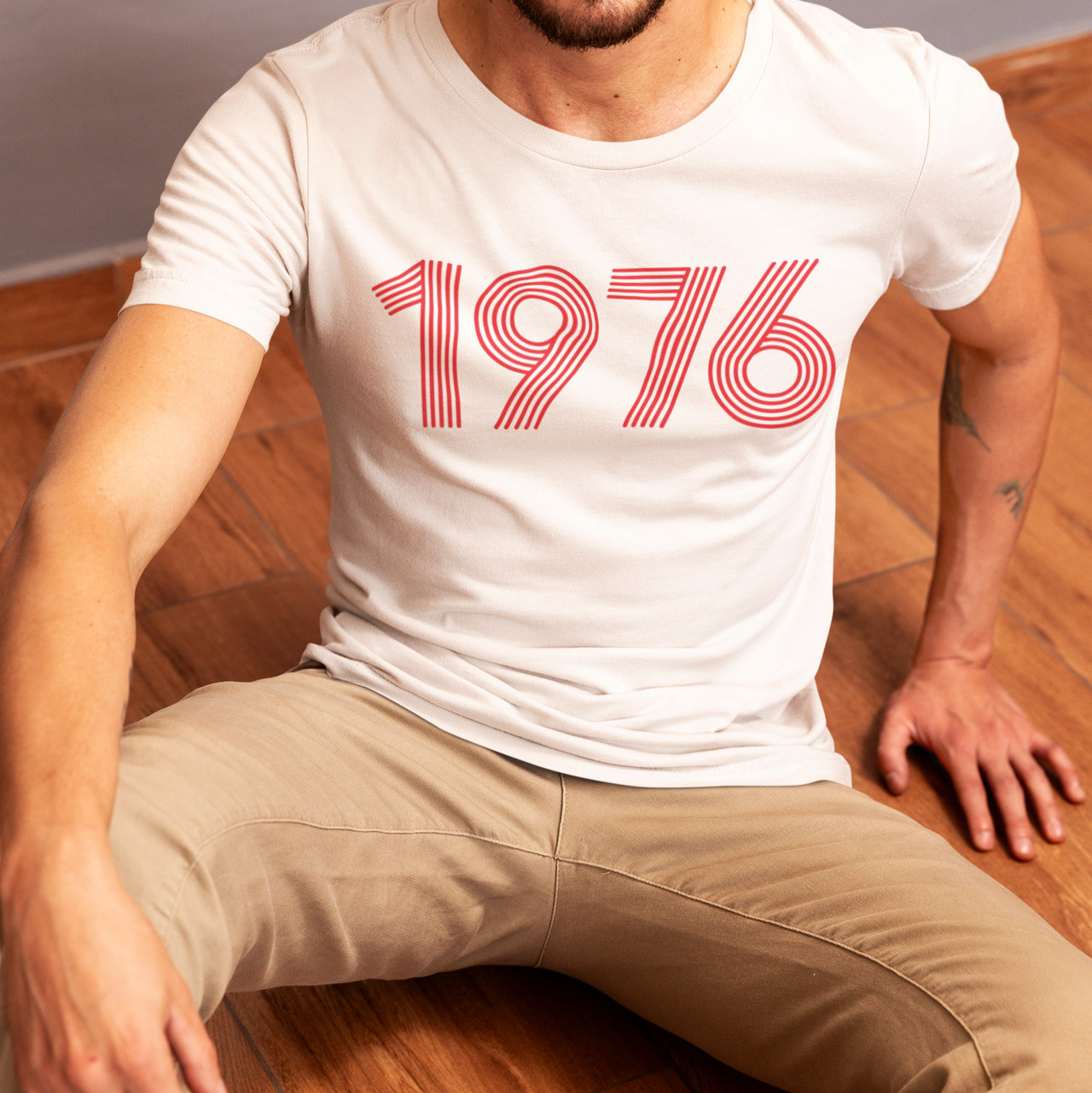 1976 Retro Red Unisex Tee - TalkPeng