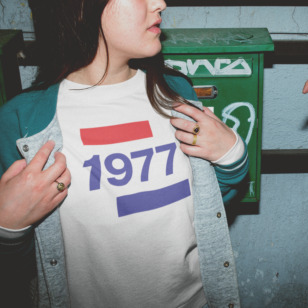 1977 'Going Dutch' UNISEX Sweater - TalkPeng