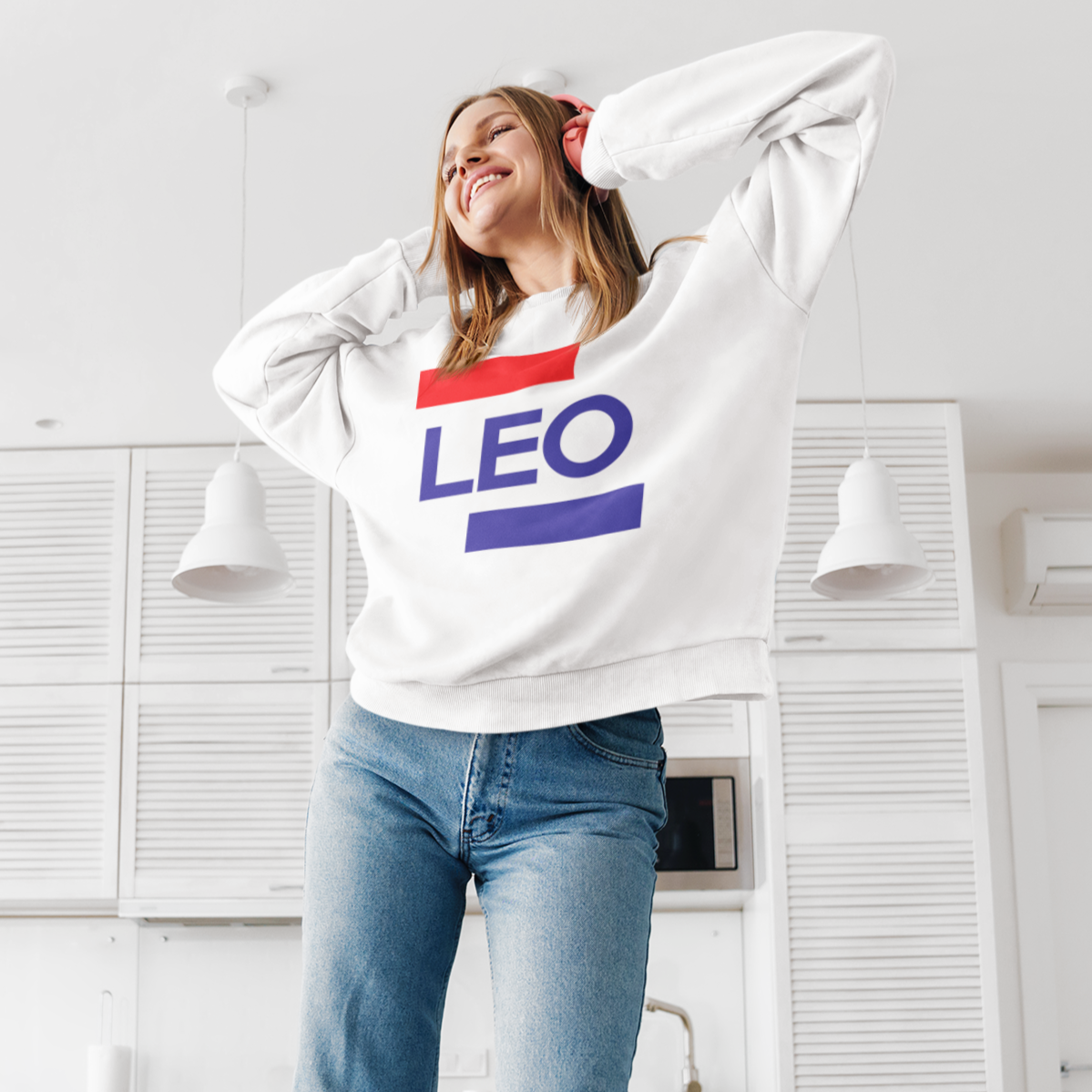 GOING LEO Sweater - TalkPeng