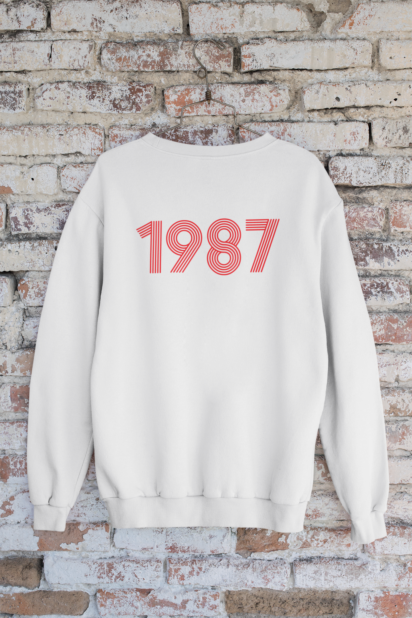 1987 RETRO RED Sweatshirt